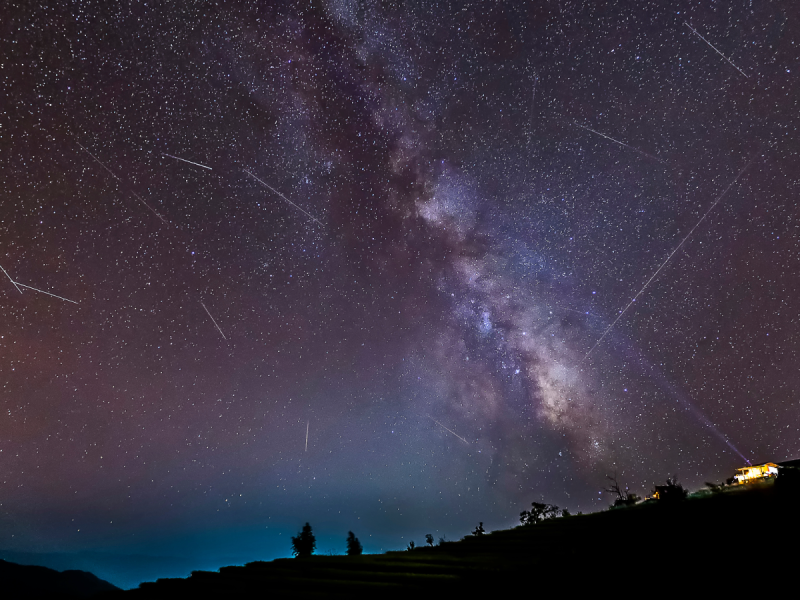 The Perseid Meteor Shower: A Night Of Wonder And Magic - e44w0nf